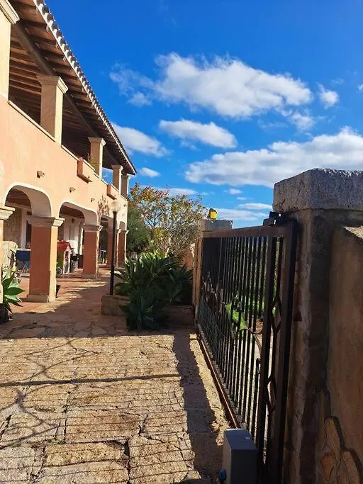 Gelsi Holiday Home La Maddalena 이탈리아